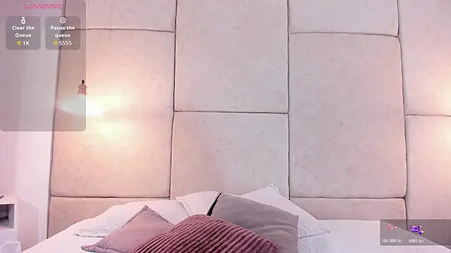 aisha vs online show from 12-05-25, 12:47