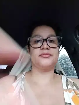 Snapshot of keilymadam chatting on 06-05-26, 12:22 keilymadam online show from 06-05-26, 12:22