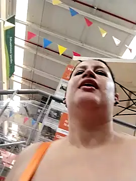 Snapshot of keilymadam chatting on 07-12-26, 02:52 keilymadam online show from 07-12-26, 02:52