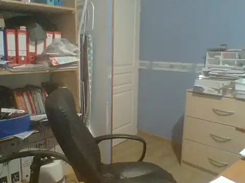 Snapshot of manubm03 chatting on 05-17-26, 06:22 manubm03 online show from 05-17-26, 06:22