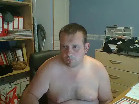 Snapshot of manubm03 chatting on 07-09-26, 06:50 manubm03 online show from 07-09-26, 06:50