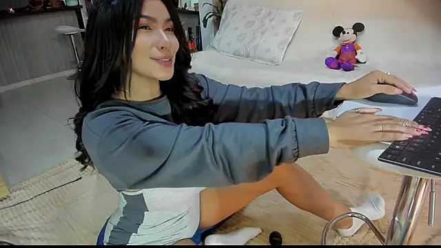 Snapshot of CelesteBreedlove chatting on 02-07-25, 06:56 CelesteBreedlove online show from 02-07-25, 06:56