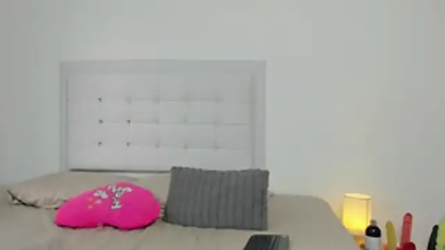 Snapshot of Sofia_Blosom chatting on 10-29-25, 10:44 Sofia Blosom online show from 10-29-25, 10:44