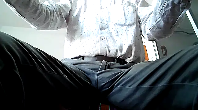 Snapshot of manan28 chatting on 12-28-24, 07:33 manan28 online show from 12-28-24, 07:33