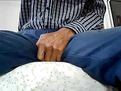 Snapshot of manan28 chatting on 01-23-25, 07:43 manan28 online show from 01-23-25, 07:43