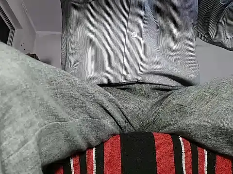 Snapshot of manan28 chatting on 09-26-25, 12:20 manan28 online show from 09-26-25, 12:20