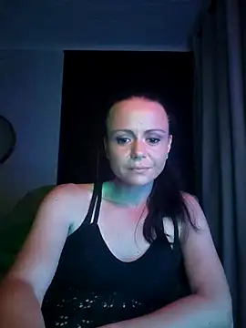 MrsBunnyBum online show from 04-07-26, 05:35