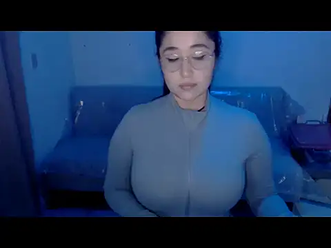 YummymeowW online show from 12-21-25, 01:46