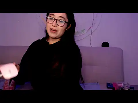 YummymeowW online show from 01-13-26, 04:01