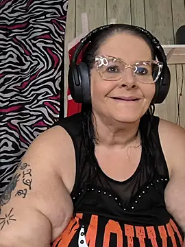 davisdesiresxh online show from 11-04-25, 02:27