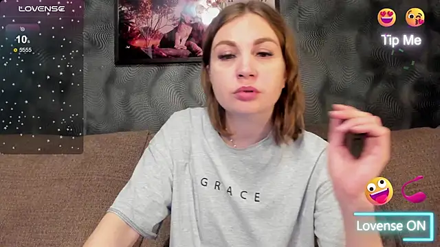 CassieMils online show from 06-08-26, 05:57