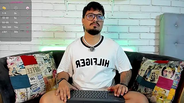 Snapshot of DaviidEvans_ chatting on 11-27-25, 11:34 DaviidEvans online show from 11-27-25, 11:34