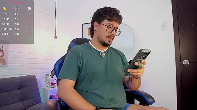 DaviidEvans  online show from 12-20-25, 04:30