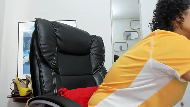 Aries Mature online show from 11-30-25, 06:45