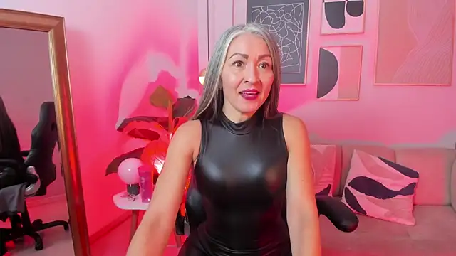  Nicoletteshea  online show from 03-27-26, 09:25