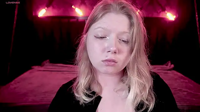 Tinker Belll online show from 10-12-25, 07:13