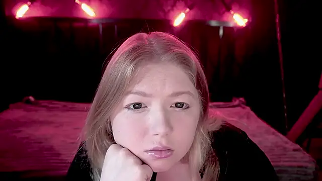 Tinker Belll online show from 10-19-25, 07:14