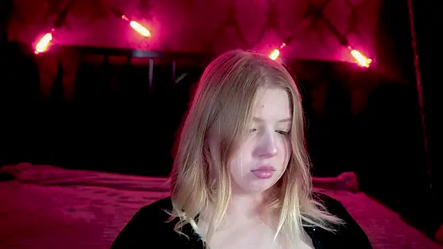 Tinker Belll online show from 11-15-25, 07:54