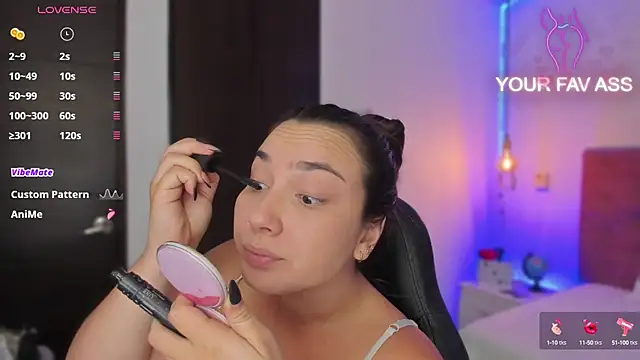 Snapshot of ava_blue chatting on 02-13-25, 07:52 ava blue online show from 02-13-25, 07:52