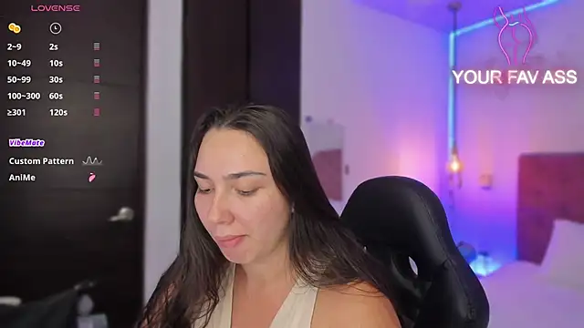 Snapshot of ava_blue chatting on 02-21-25, 07:43 ava blue online show from 02-21-25, 07:43