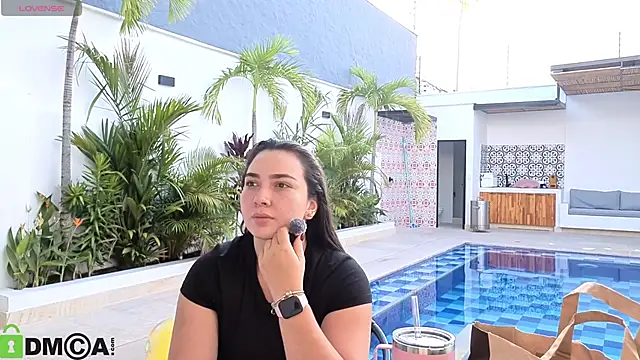 Snapshot of ava_blue chatting on 10-19-25, 11:33 ava blue online show from 10-19-25, 11:33