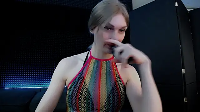 Snapshot of Hardy_Green chatting on 09-15-25, 04:34 Hardy Green online show from 09-15-25, 04:34