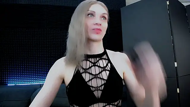 Snapshot of Hardy_Green chatting on 09-20-25, 04:13 Hardy Green online show from 09-20-25, 04:13