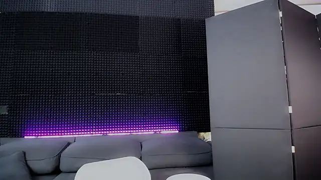 Snapshot of Hardy_Green chatting on 10-01-25, 04:07 Hardy Green online show from 10-01-25, 04:07