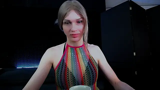 Snapshot of Hardy_Green chatting on 10-18-25, 04:04 Hardy Green online show from 10-18-25, 04:04