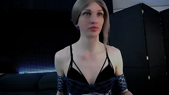 Snapshot of Hardy_Green chatting on 10-24-25, 03:25 Hardy Green online show from 10-24-25, 03:25