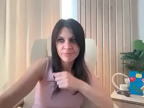 Snapshot of InjaAtHome chatting on 06-27-26, 01:50 InjaAtHome online show from 06-27-26, 01:50