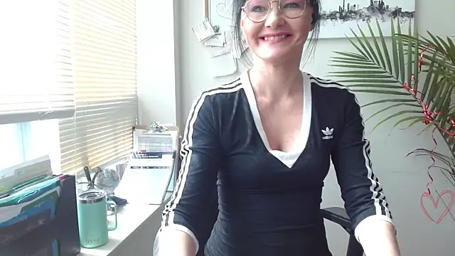 City Kat online show from 04-16-26, 03:46