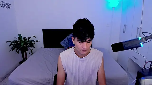 Eiden allenx online show from 02-06-25, 02:58