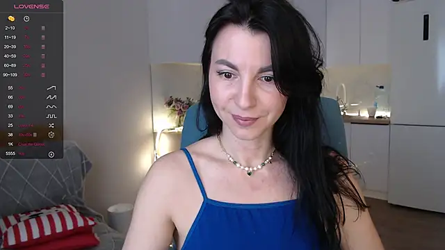 Snapshot of Mary_love16 chatting on 06-09-26, 06:03 Mary love16 online show from 06-09-26, 06:03
