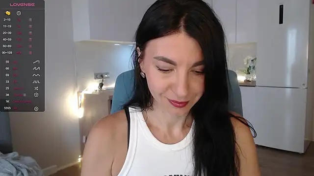 Snapshot of Mary_love16 chatting on 07-17-26, 06:42 Mary love16 online show from 07-17-26, 06:42