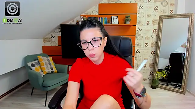 EmillyTaylor online show from 01-31-25, 06:46