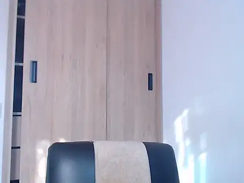 Snapshot of ChrisDamon chatting on 11-03-25, 01:01 ChrisDamon online show from 11-03-25, 01:01