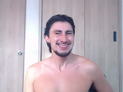 Snapshot of ChrisDamon chatting on 11-06-25, 12:50 ChrisDamon online show from 11-06-25, 12:50