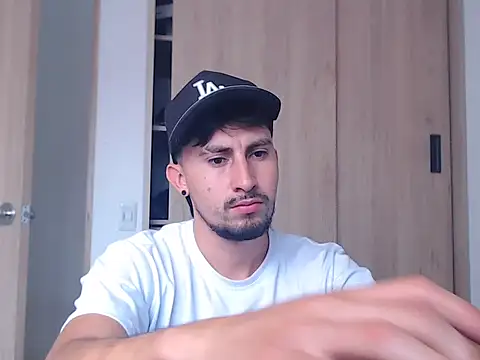 Snapshot of ChrisDamon chatting on 11-14-25, 02:05 ChrisDamon online show from 11-14-25, 02:05