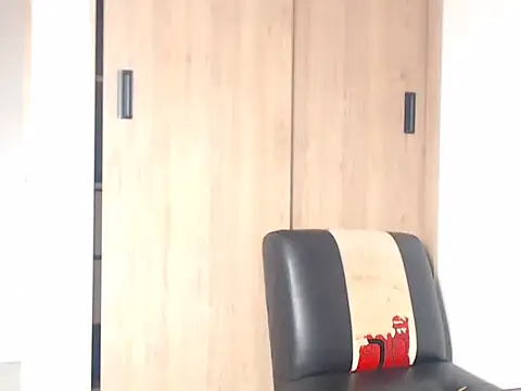 Snapshot of ChrisDamon chatting on 11-15-25, 12:23 ChrisDamon online show from 11-15-25, 12:23