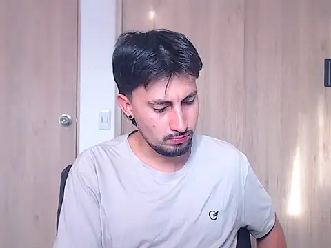 Snapshot of ChrisDamon chatting on 11-19-25, 12:05 ChrisDamon online show from 11-19-25, 12:05