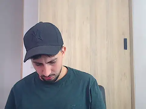 Snapshot of ChrisDamon chatting on 11-21-25, 11:09 ChrisDamon online show from 11-21-25, 11:09