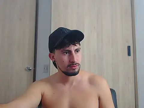 Snapshot of ChrisDamon chatting on 11-24-25, 10:37 ChrisDamon online show from 11-24-25, 10:37