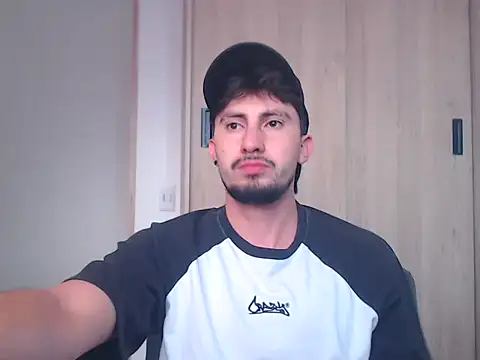 Snapshot of ChrisDamon chatting on 11-28-25, 11:13 ChrisDamon online show from 11-28-25, 11:13