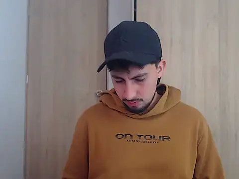 Snapshot of ChrisDamon chatting on 12-02-25, 11:15 ChrisDamon online show from 12-02-25, 11:15