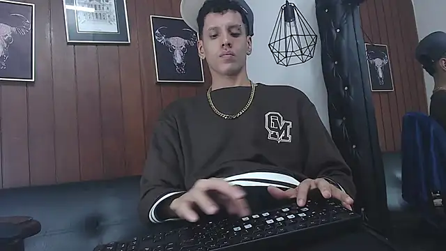 GaboReyes online show from 02-14-25, 04:26