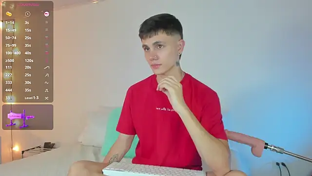 Snapshot of DustinLevine chatting on 02-07-25, 09:58 DustinLevine online show from 02-07-25, 09:58