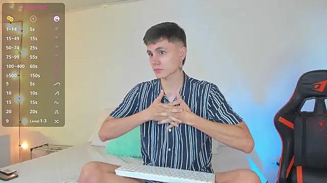 Snapshot of DustinLevine chatting on 02-12-25, 12:33 DustinLevine online show from 02-12-25, 12:33