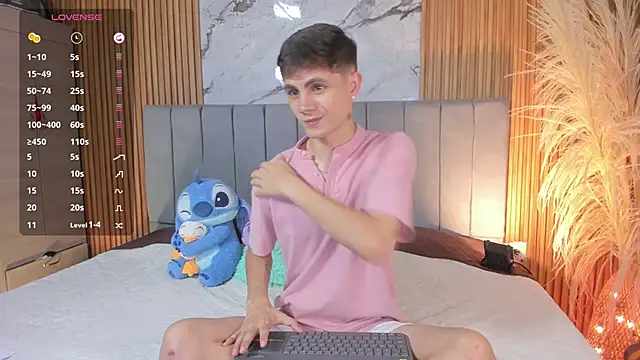 Snapshot of DustinLevine chatting on 03-05-26, 12:17 DustinLevine online show from 03-05-26, 12:17