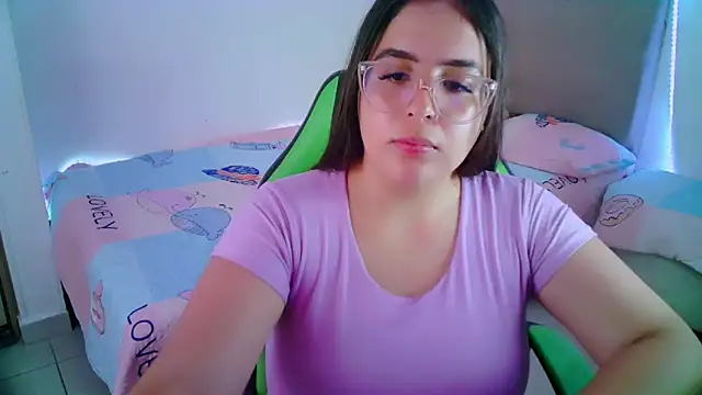 Snapshot of _alicia_z chatting on 01-29-25, 12:22 alicia z online show from 01-29-25, 12:22